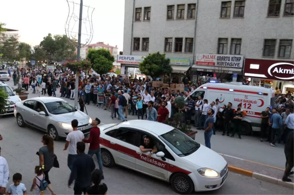 İntihar Etmek İsteyen Kişiyi Polis İkna Etti