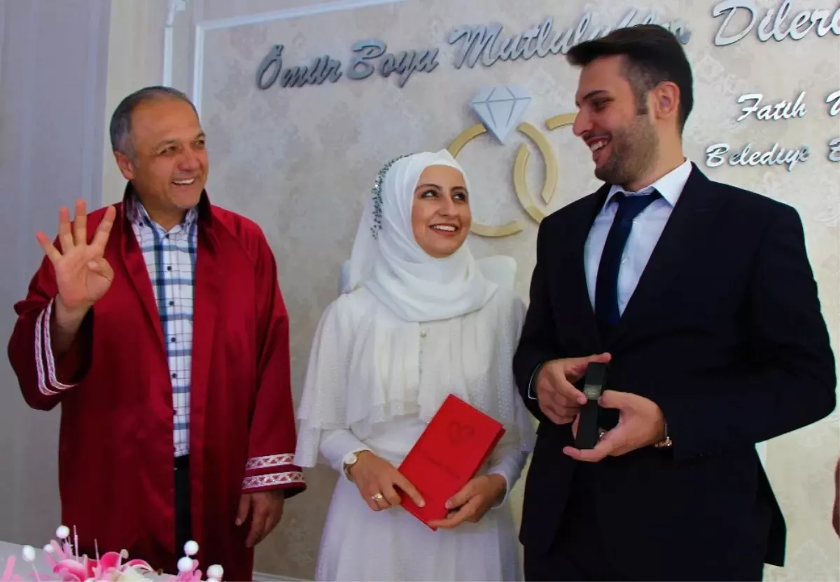 İşaret Diliyle Nikah