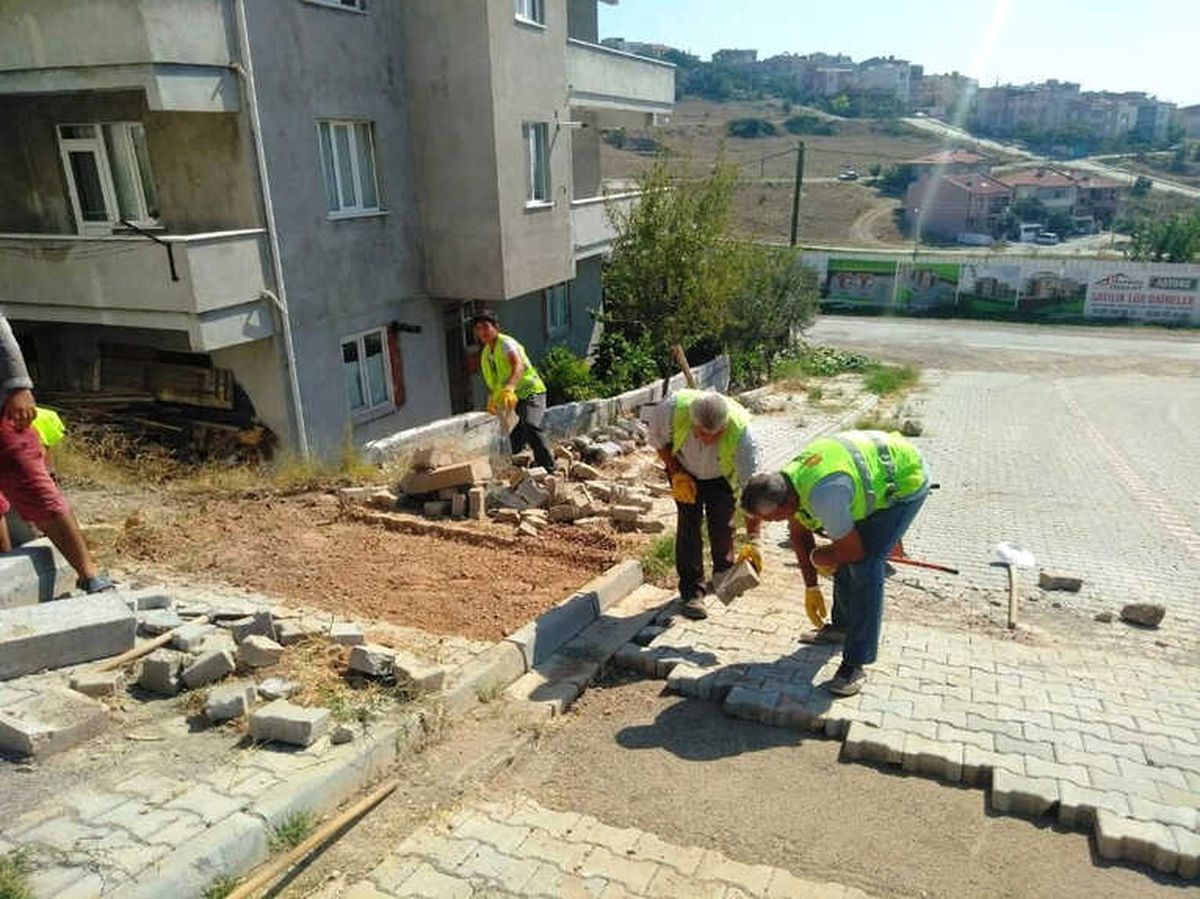Karesi Bayrama Hazır