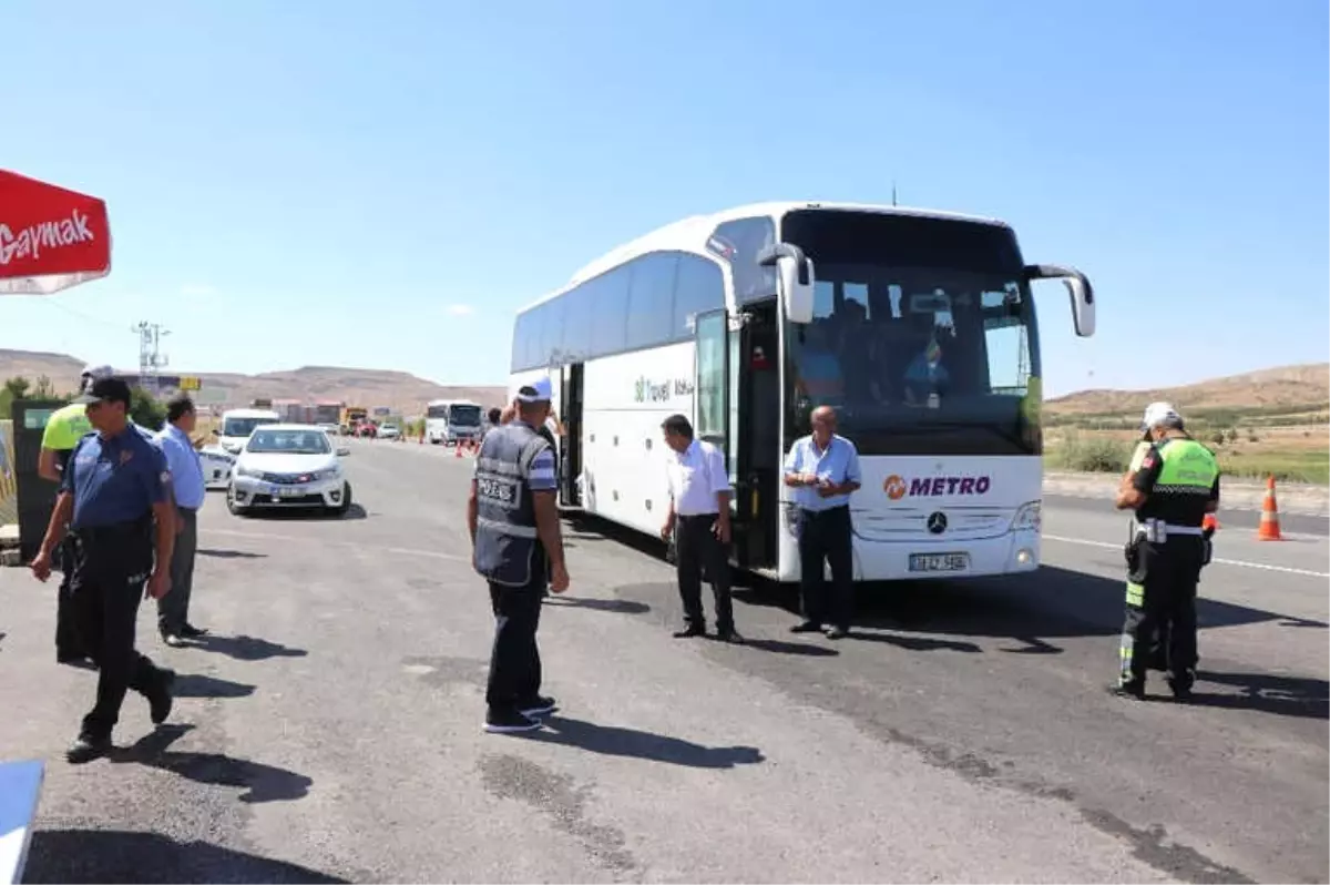 Kayseri\'de Uyku Yastığına Zulalanmış Metamfetamin Ele Geçirildi