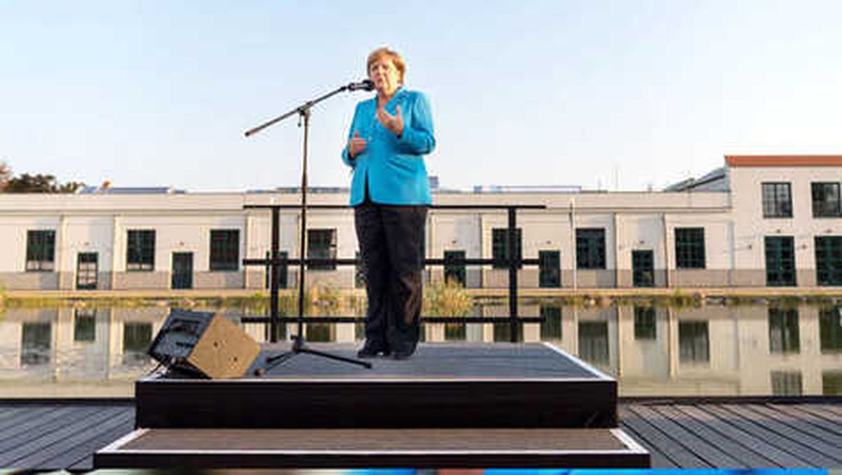 Merkel\'den 2015 Sözü: Bir Daha Olmayacak
