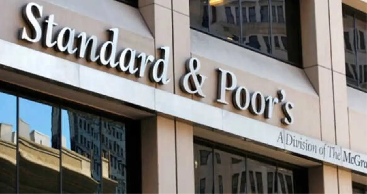 Standard & Poor\'s, Türkiye\'nin Kredi Notunu Düşürdü