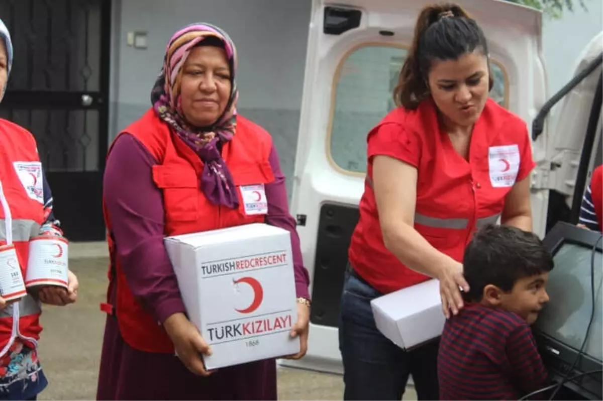 Türk Kızılayı Eskişehir Şubesi Yardımlarına Devam Ediyor