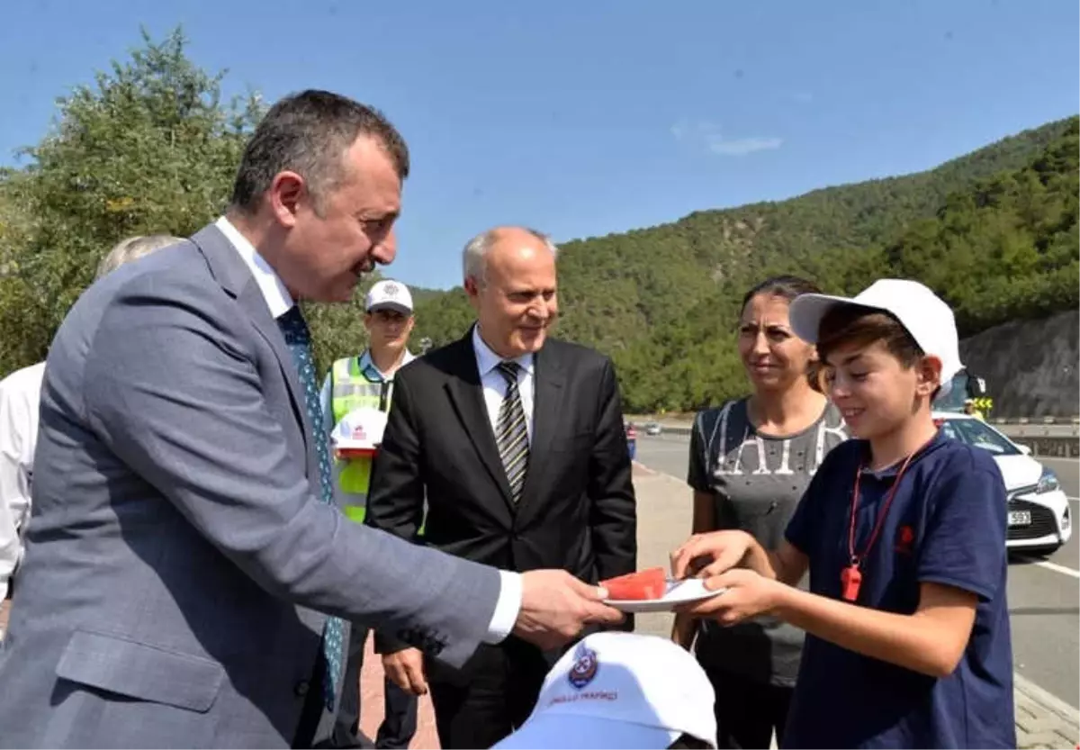 Vali Büyükakın\'dan Karpuzlu Trafik Denetimi