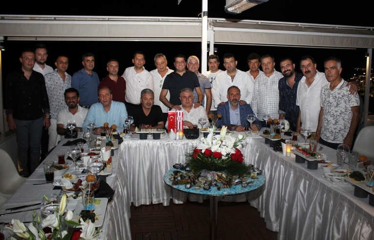Antalyaspor ve Atiker Konyaspor Yöneticilerinden Dostluk Mesajı
