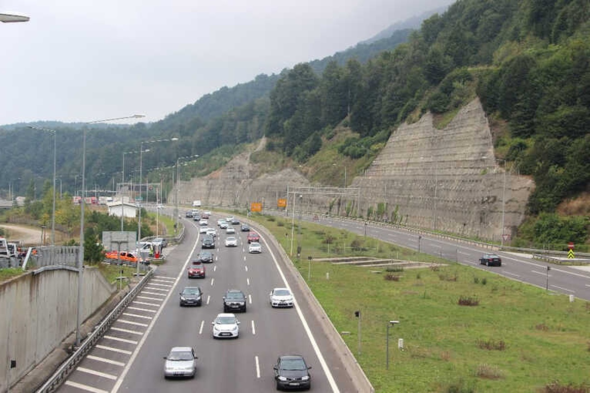 Bolu Dağında Trafik Durma Noktasına Geldi