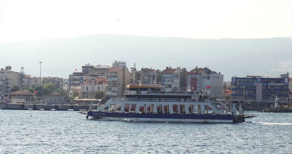 Çanakkale İskelelerinde Yoğunluk