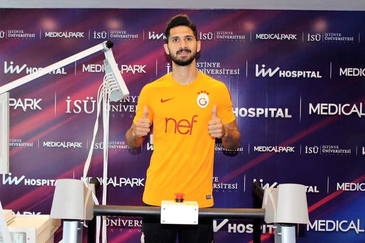 Emre Akbaba Sağlık Kontrolünden Geçti