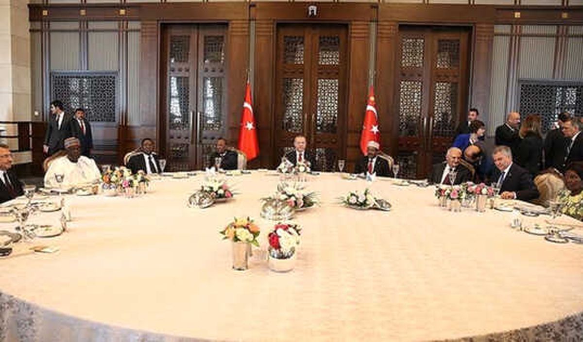 Erdoğan\'dan Yabancı Devlet Temsilcileri Onuruna Yemek
