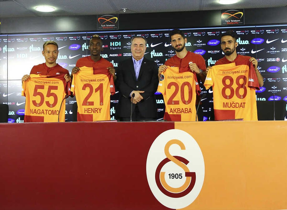 Galatasaray\'a Transferde Sponsor Müjdesi