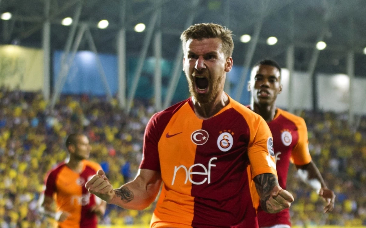 Galatasaray Taraftarıyla Buluşuyor