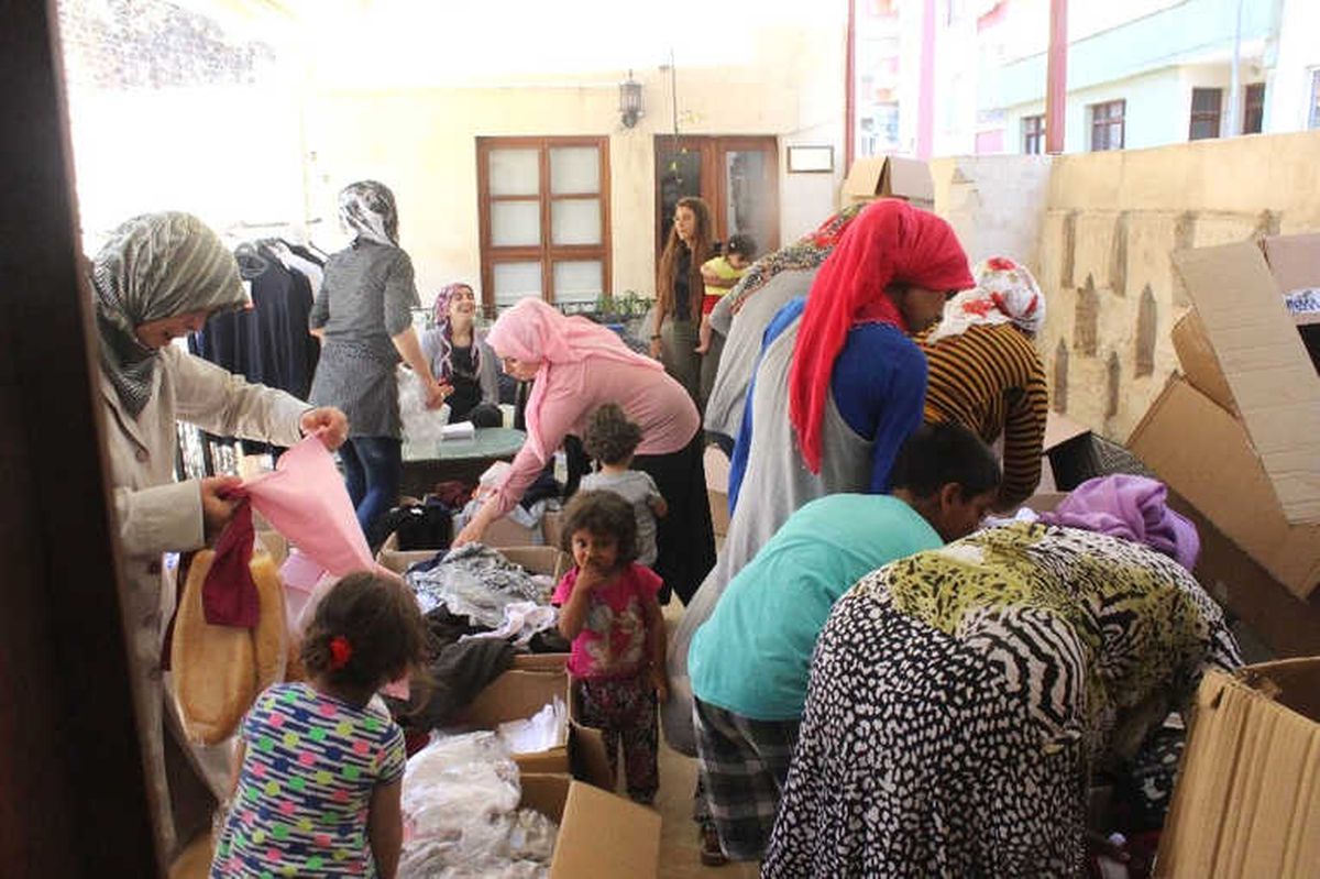 İhtiyaç Sahiplerine Kıyafet Dağıtımında Sone Gelindi