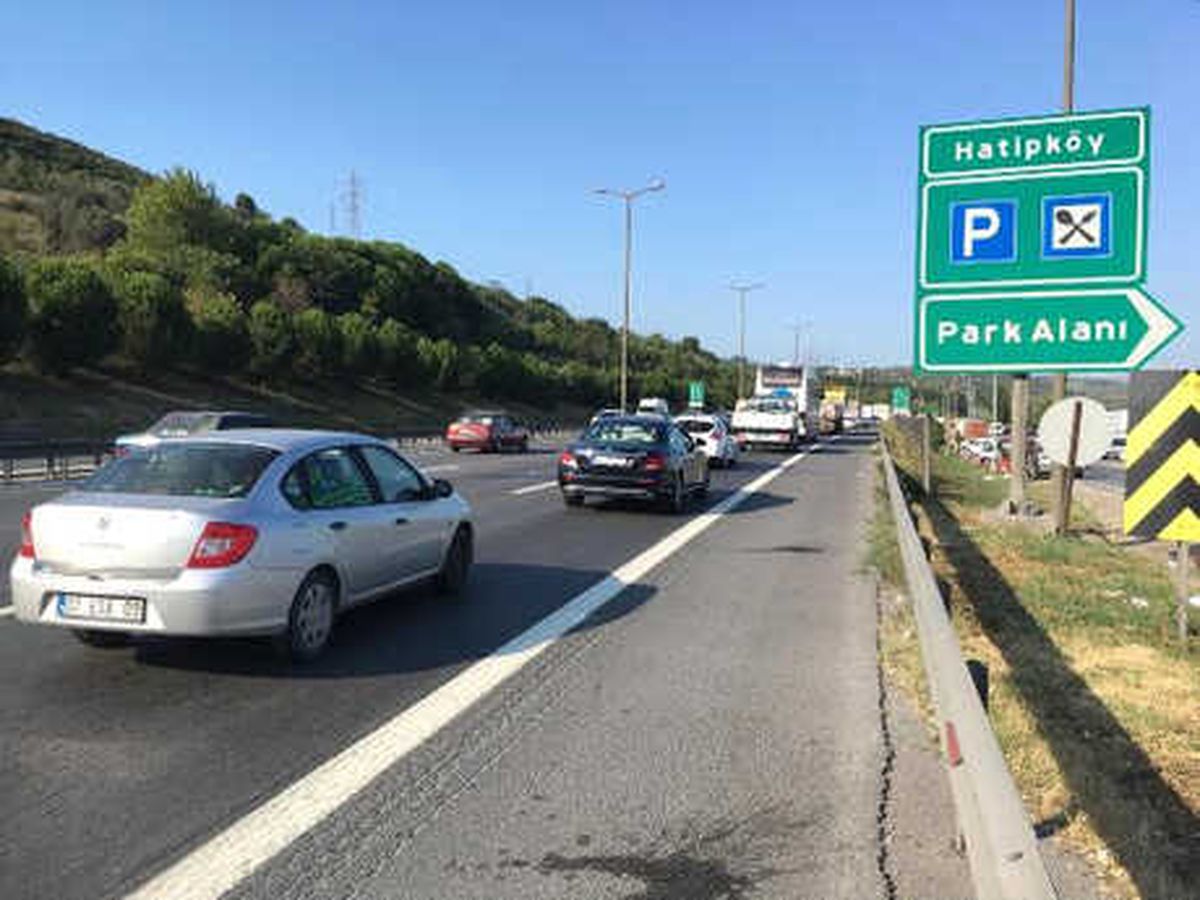 Kocaeli\'de Trafik Adım Adım İlerledi (2)