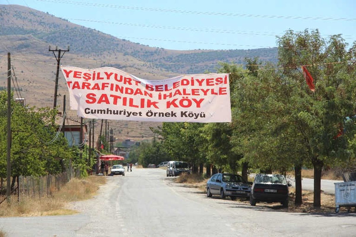Ortak Kullanım Alanlarının Satıldığı İddiasına Mahalleliden Tepki