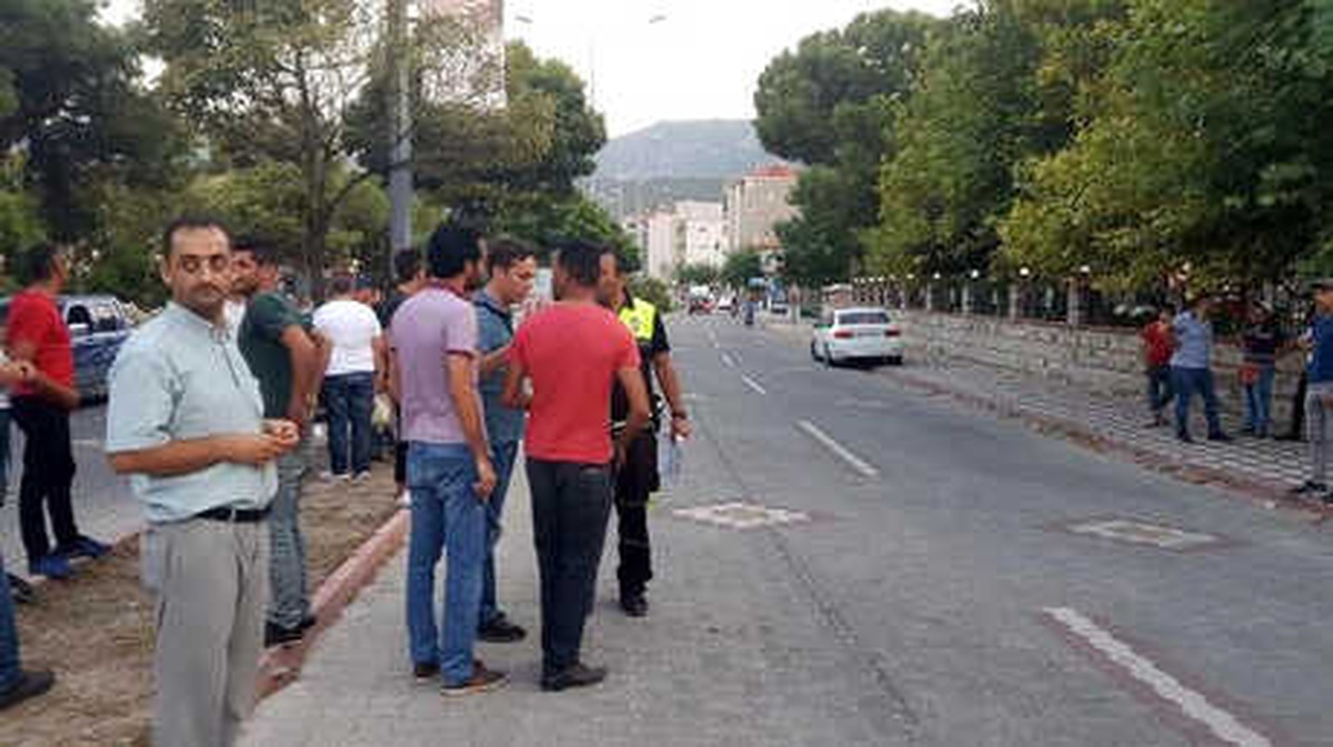 Otomobil Çarpan Suriyeli Çocuk Yaralandı