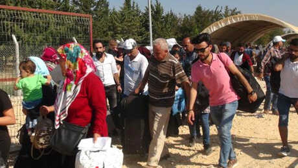 Suriyelilerin Öncüpınar Kapısı\'nda Son Gün Yoğunluğu (2)