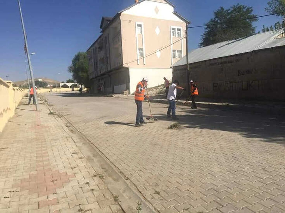 Tutak\'ta Bayram Temizliği