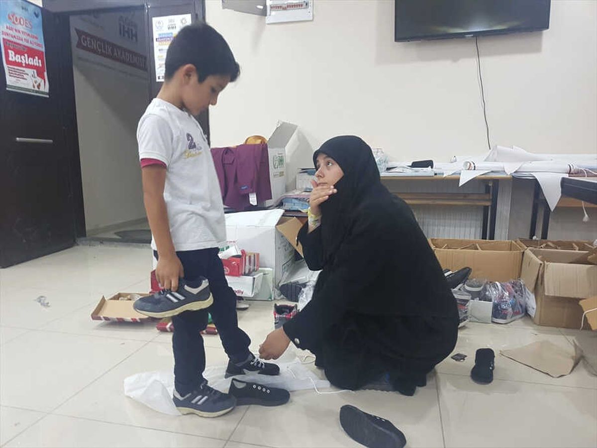 Ağrı\'da Yetim ve Kimsesiz Çocukların Bayramlık Sevinci