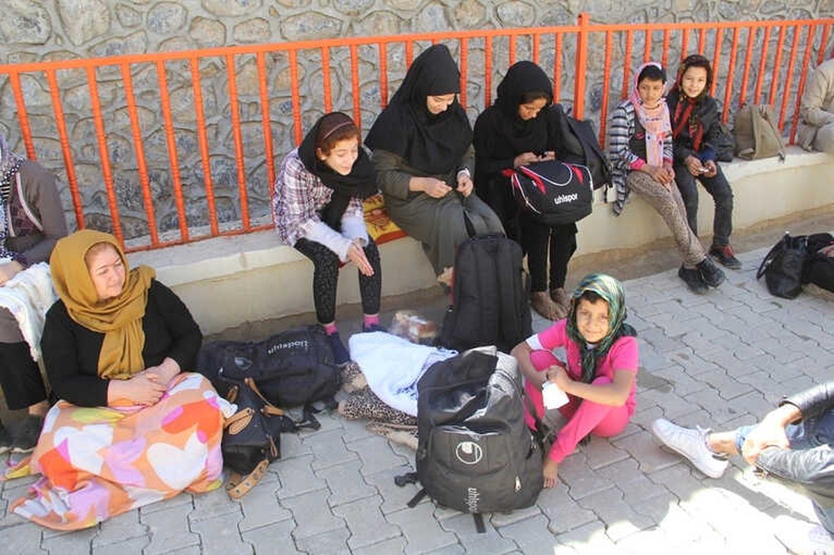 Başkale\'de 43 Yabancı Uyruklu Kaçak Yakalandı