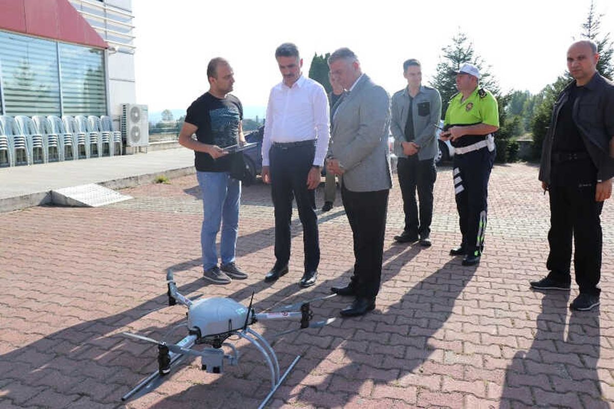 Emniyet Ekiplerinden Drone\'lu Trafik Denetimi