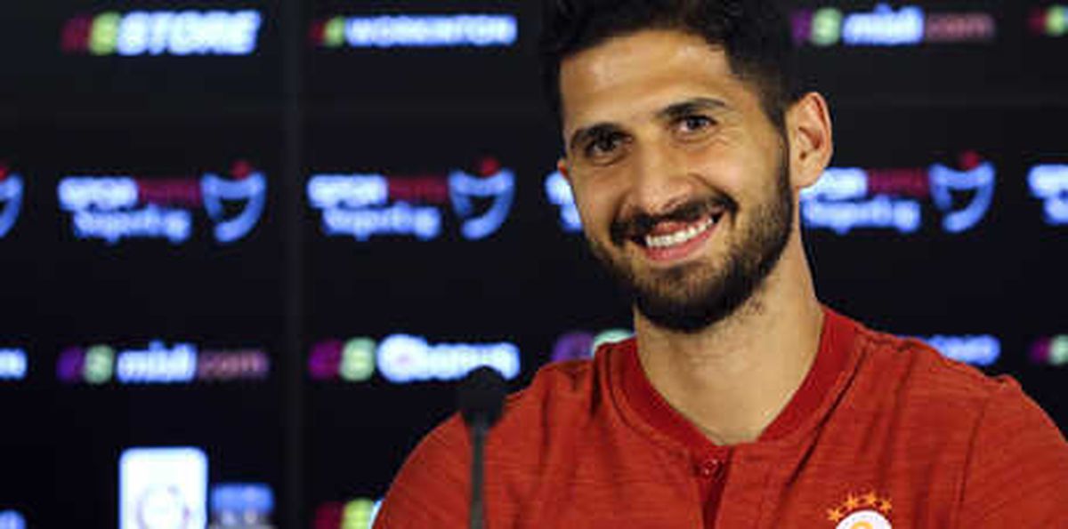 Emre Akbaba 1 Milyon Euroyu Bıraktı!