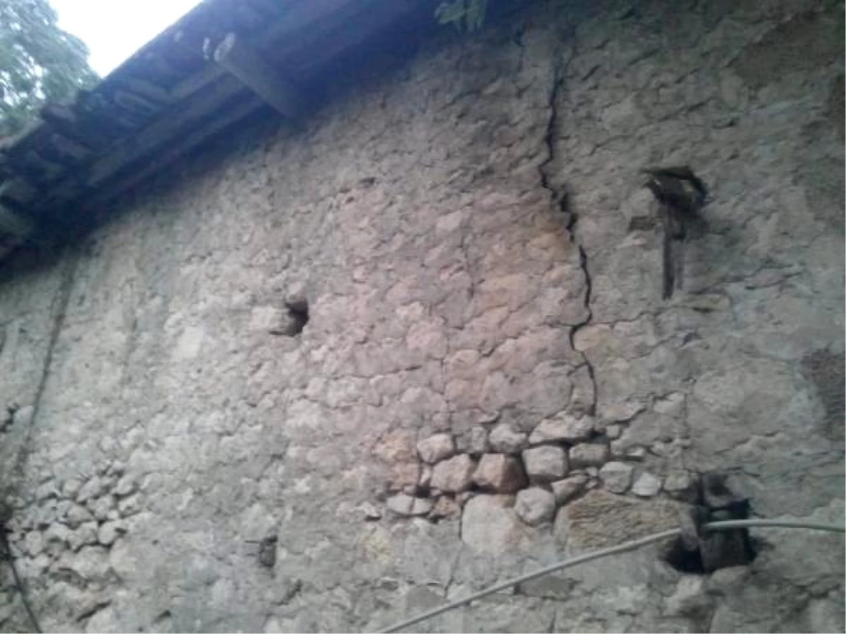 Kahramanmaraş\'ta 4.8 Büyüklüğünde Deprem (2)