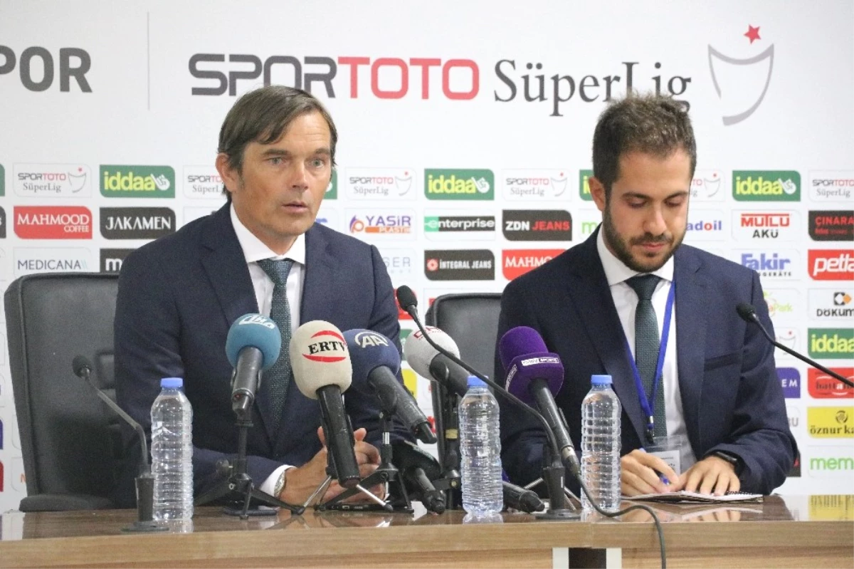 Philip Cocu: "Giuliano Başka Bir Takımla Anlaştı"