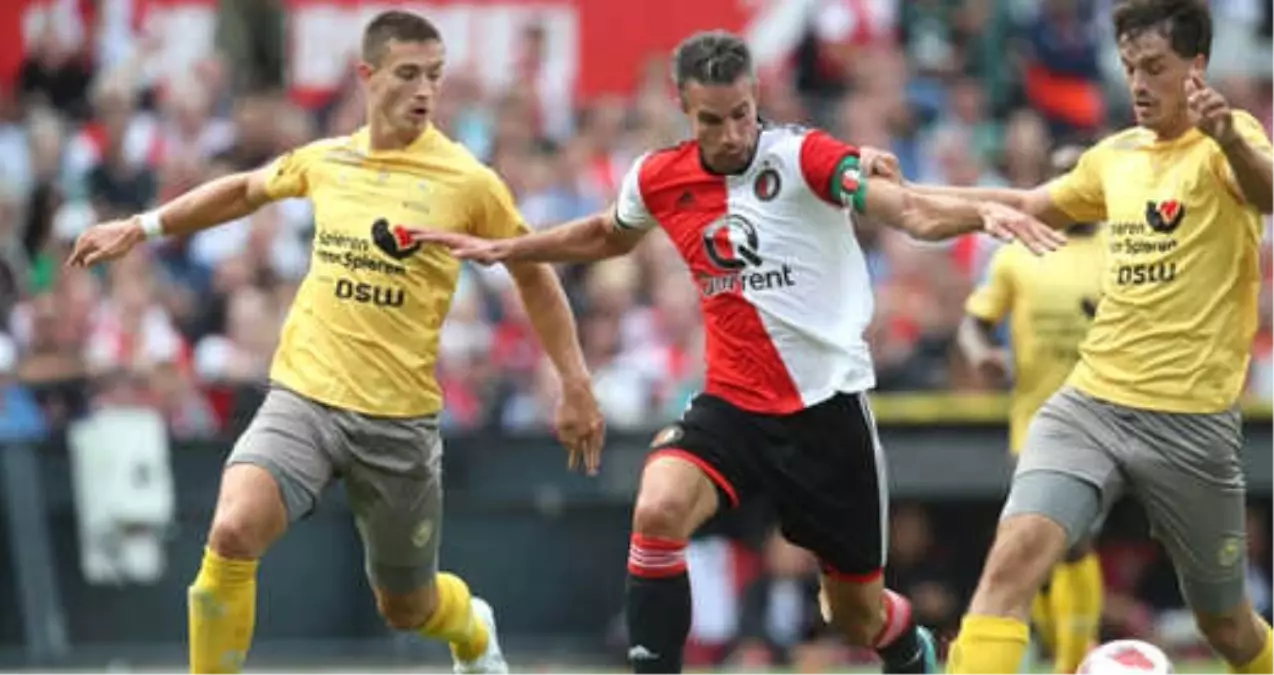 Robin Van Persie, Feyenoord-Excelsior Derbisinde Gol Attı