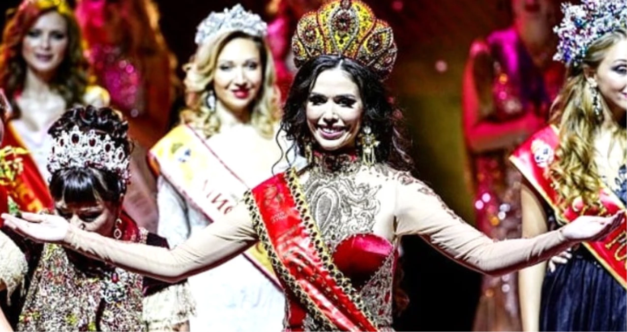 Rusya\'da Düzenlenen "Dünyanın En Güzel Evli Kadın Yarışması"nın Birincisi, İki Çocuk Sahibi Anna Telegina Oldu
