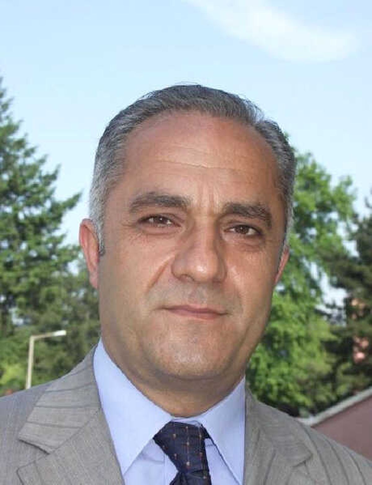 Silahla Kalbinden Vurulan Emekli Polis Öldü