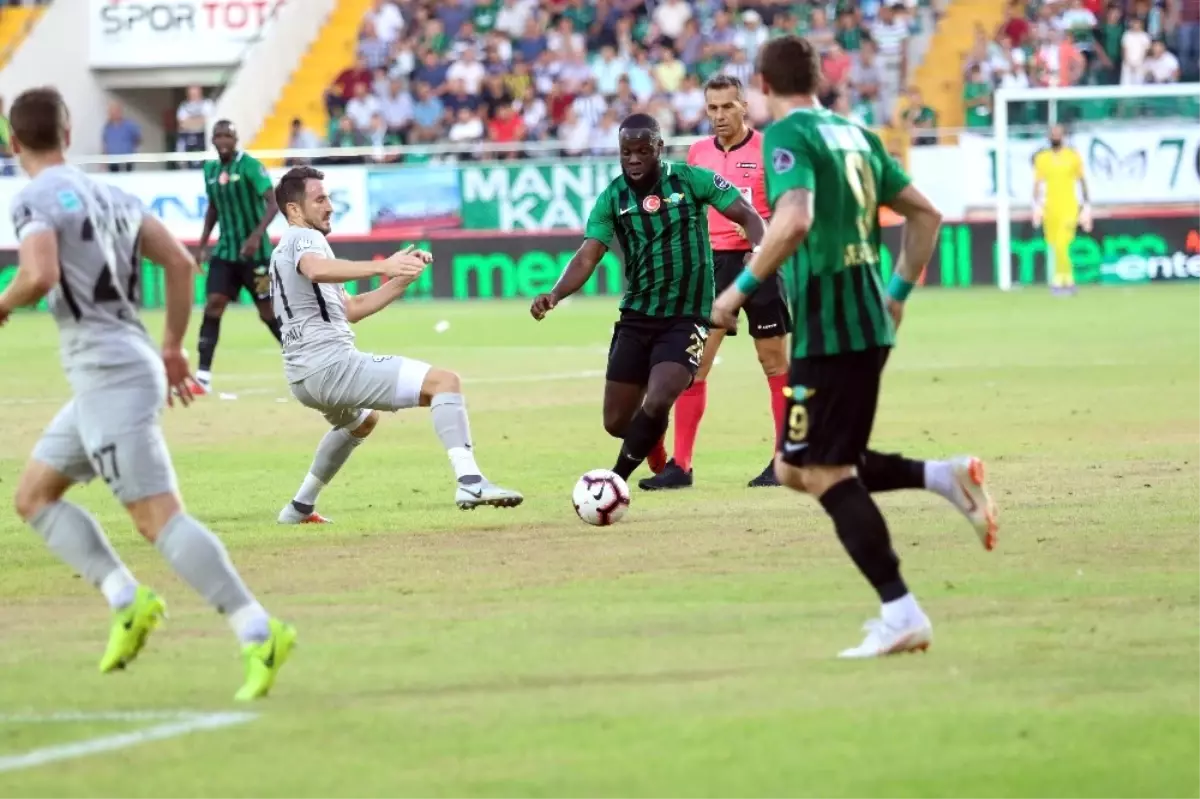 Spor Toto Süper Lig: Akhisarspor: 0 - Çaykur Rizespor: 1 (İlk Yarı)