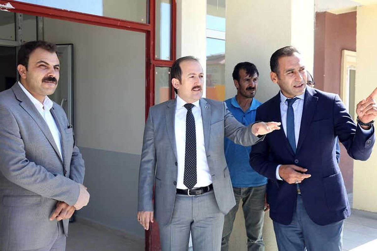 Vali Pehlivan Çoruh Mesleki Teknik Anadolu Lisesi İnşaatında İncelemelerde Bulundu