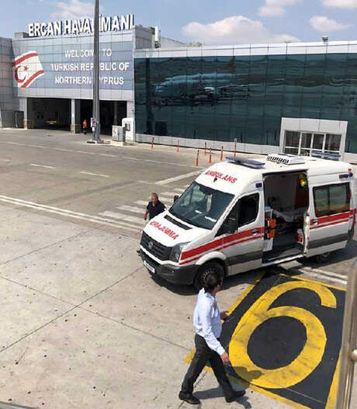 Yolcu Uçakta Kalp Krizi Geçirdi