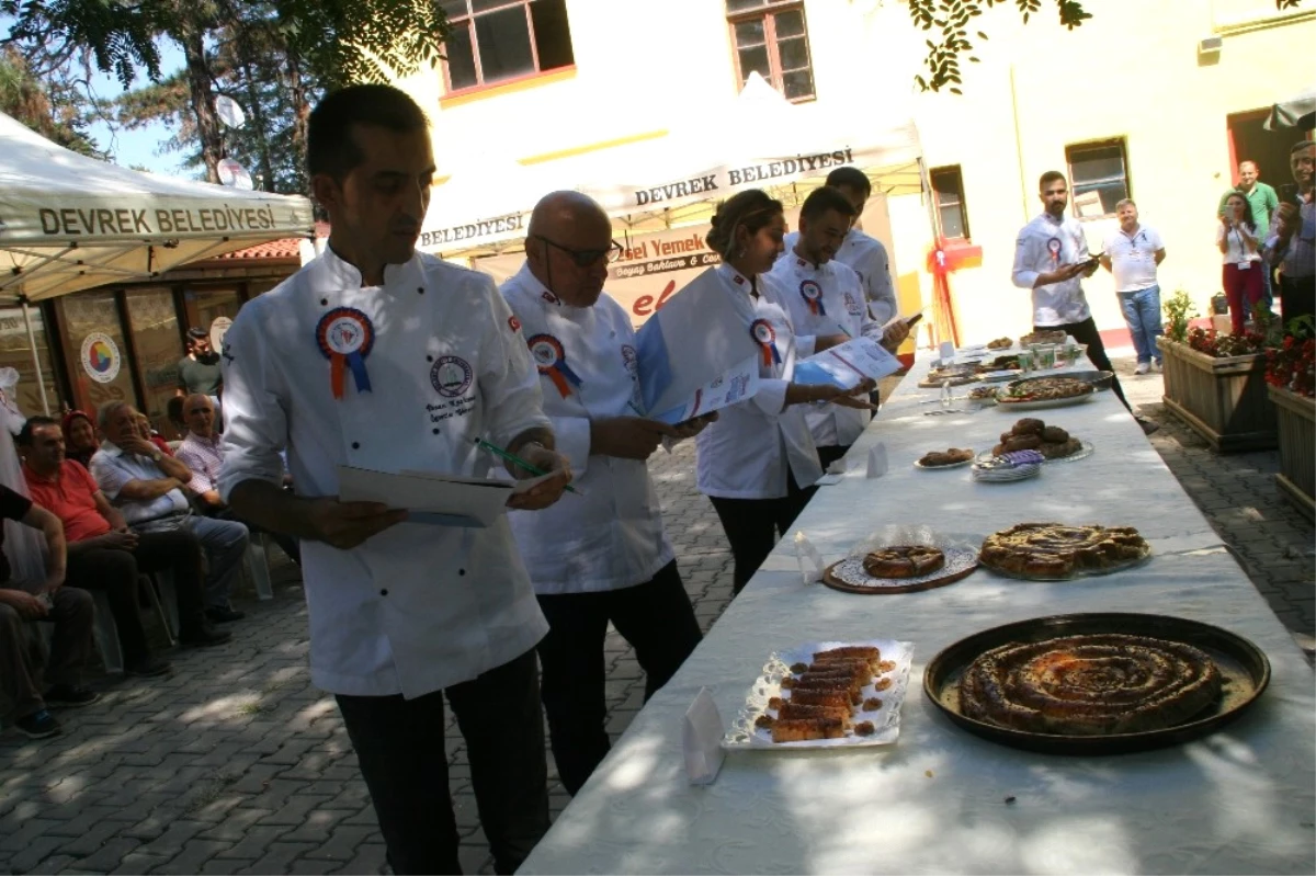 Yöresel Yemek Yarışmasında Hünerlerini Sergilediler