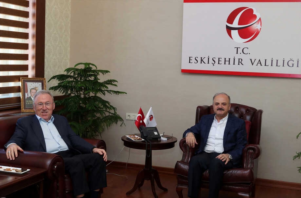 Büyükelçi Mercan, Vali Çakacak\'ı Ziyaret Etti