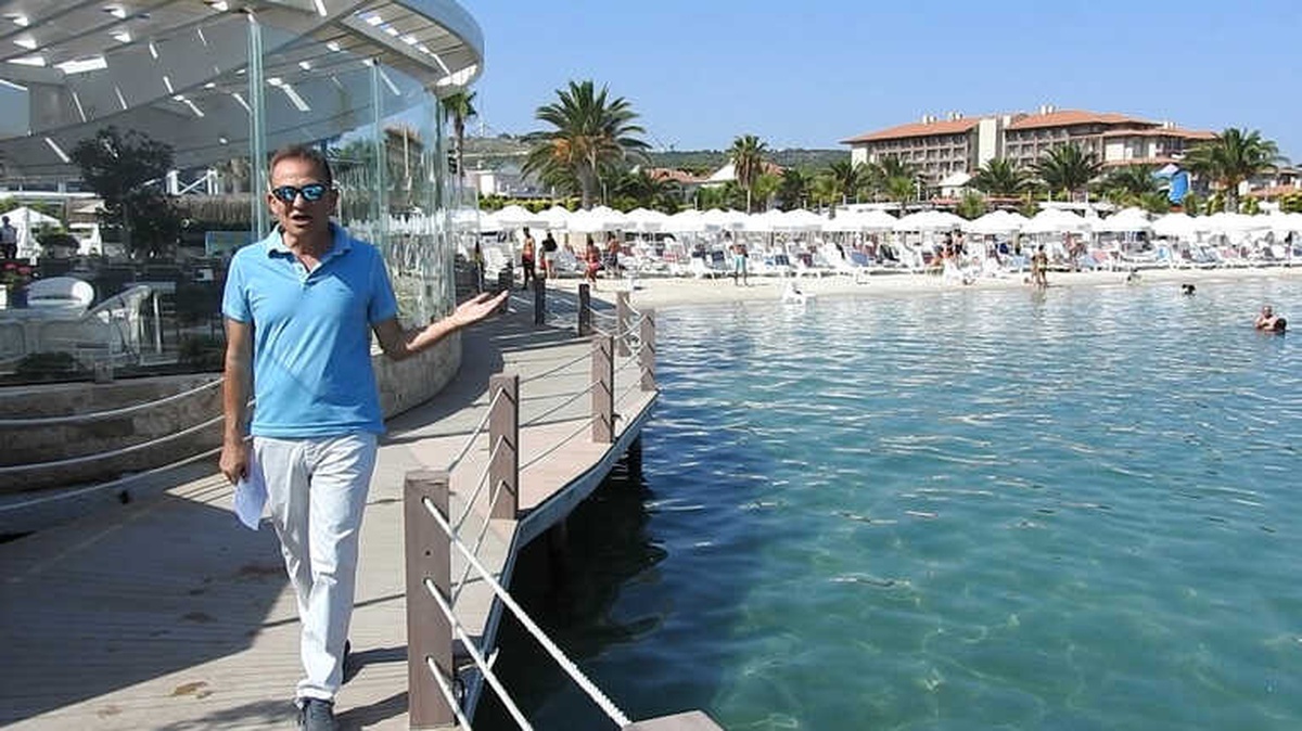 Çeşme\'ye Bayram Piyangosu: 1 Milyon Tatilci Çeşme\'de