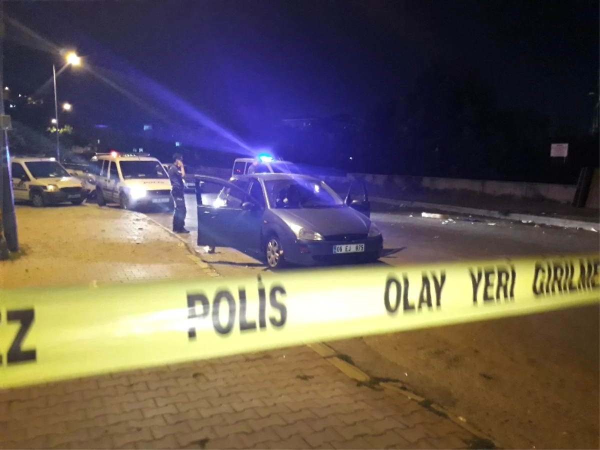 Ankara\'da, Otomobildeki Silahlı Kavga Kanlı Bitti: 1 Yaralı