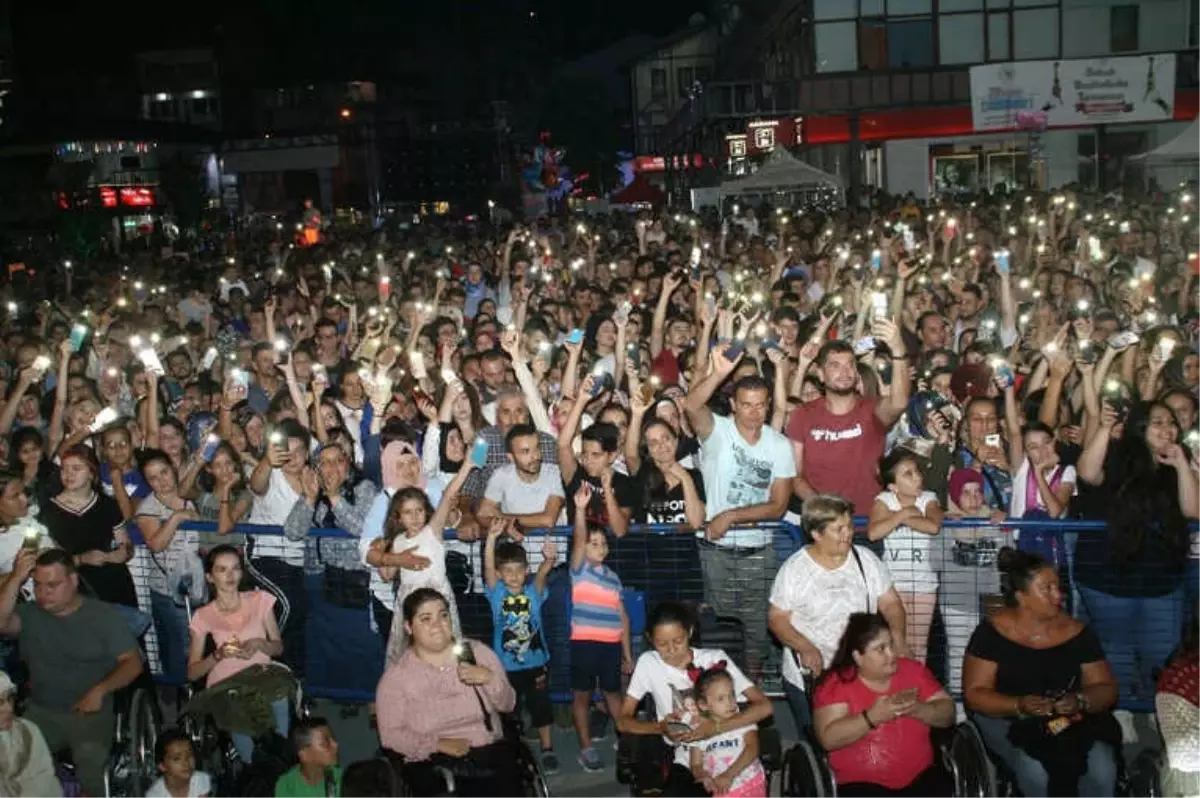 Öykü Gürman Konseri Büyük İlgi Gördü