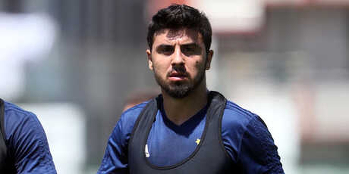 Rıdvan Dilmen: Beşiktaş Ozan Tufan\'ı İstiyor