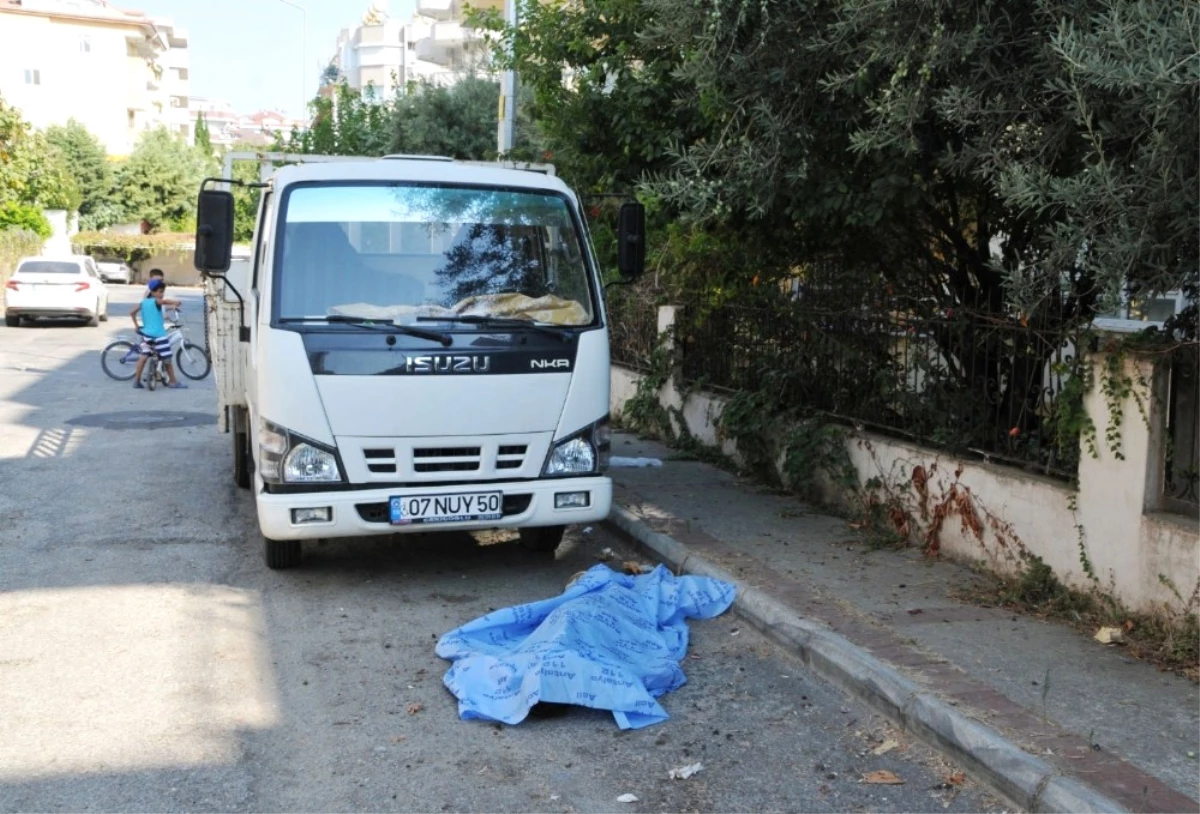 Yolda Yürürken Kalp Krizi Geçirip Öldü