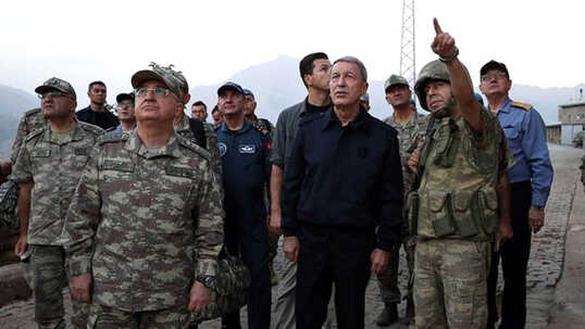 Bakan Akar ve Komuta Kademesinden Aktütün\'e Bayram Ziyareti