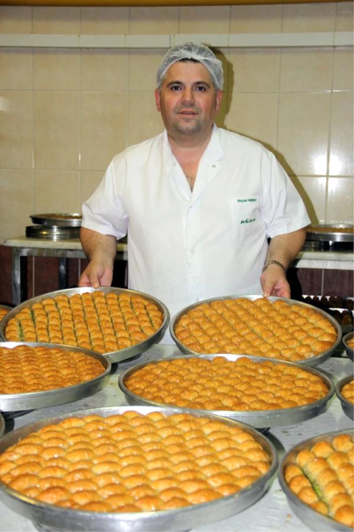 Baklavacılar Siparişlere Yetişmekte Zorlanıyor