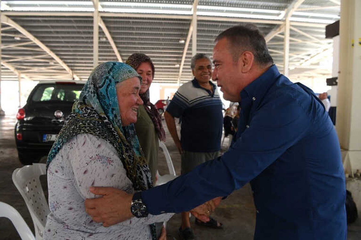 Başkan Böcek, Kurban Kesim Yerlerini Ziyaret Etti