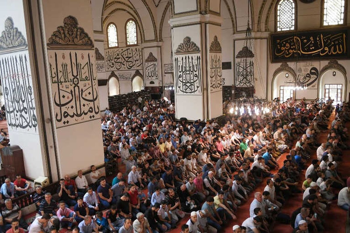 Başkan Dündar Vatandaşlarla Bayramlaştı