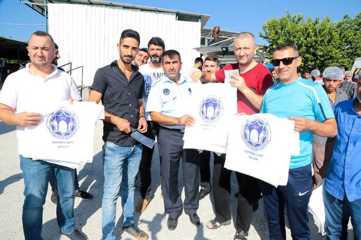 Battalgazi Belediyesi, Kasap Önlüğü ve Et Poşeti Dağıttı