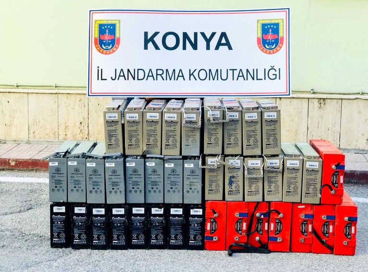 Baz İstasyonlarından Akü Çaldığı İddiasıyla 4 Kişi Tutuklandı