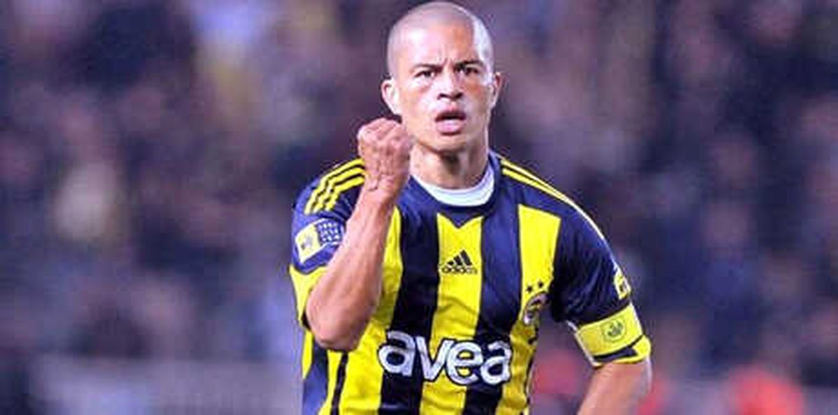Fenerbahçe Alex\'ini Bir Türlü Bulamadı