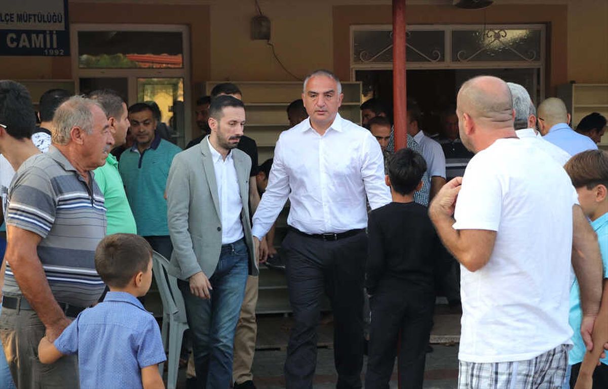 Kültür ve Turizm Bakanı Ersoy Antalya\'da