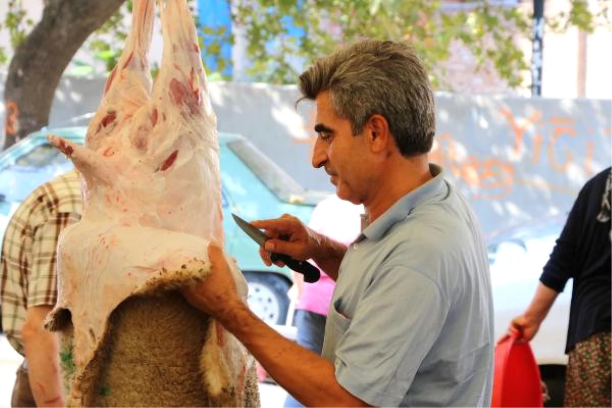 Kurban Kesim Alanında Hastalık Bilgilendirmesi