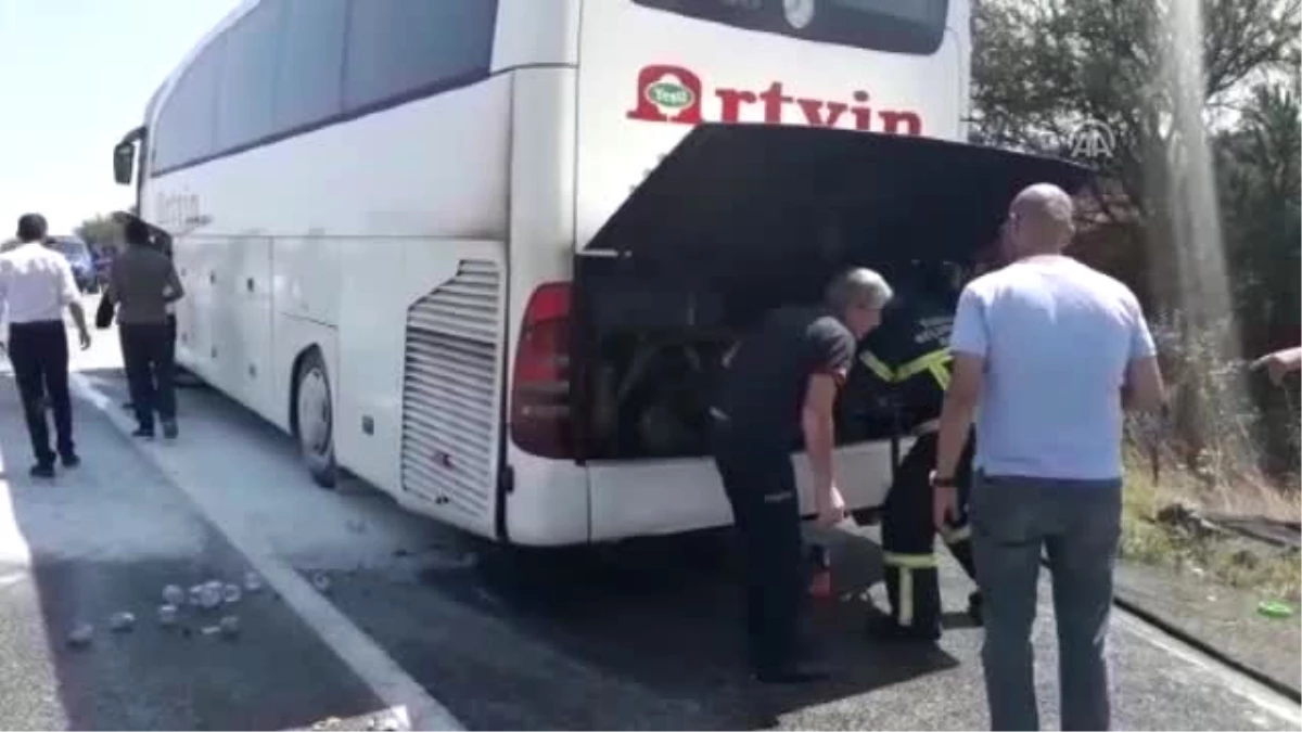 Otobüsün Motoru Alev Alınca Yolcular Tahliye Edildi - Bilecik